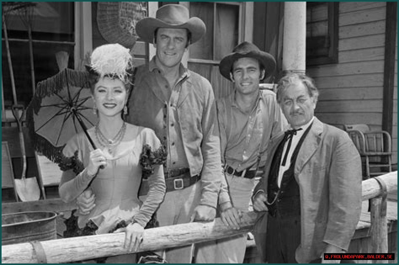 Did James Arness and Dennis Weaver get along?